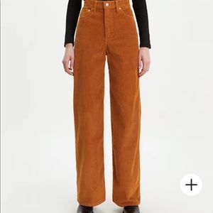 NWT! Levi’s Ribcage Wide Leg Corduroy Pants
